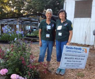 Master Gardeners at Plant Sale