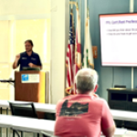 a sarasota county extension staff member leads a course on florida-friendly landscaping for professional certificatio. [credit: uf/ifas extension sarasota county]
