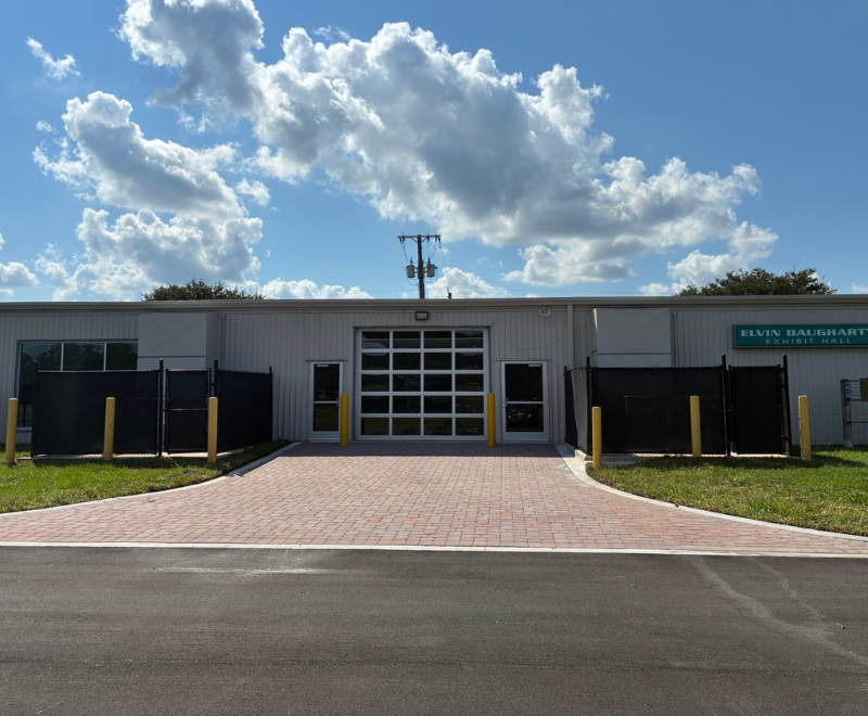 entrance to the Daugharty building